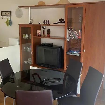 Spacious In Isola For 5 People Ca' Zadra Apartament *
