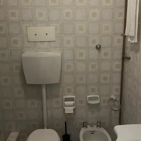 Spacious In Isola For 5 People Ca' Zadra Apartament