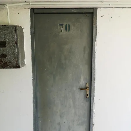 Spacious In Isola For 5 People Ca' Zadra Apartament