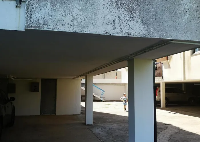 Spacious In Isola For 5 People Ca' Zadra *